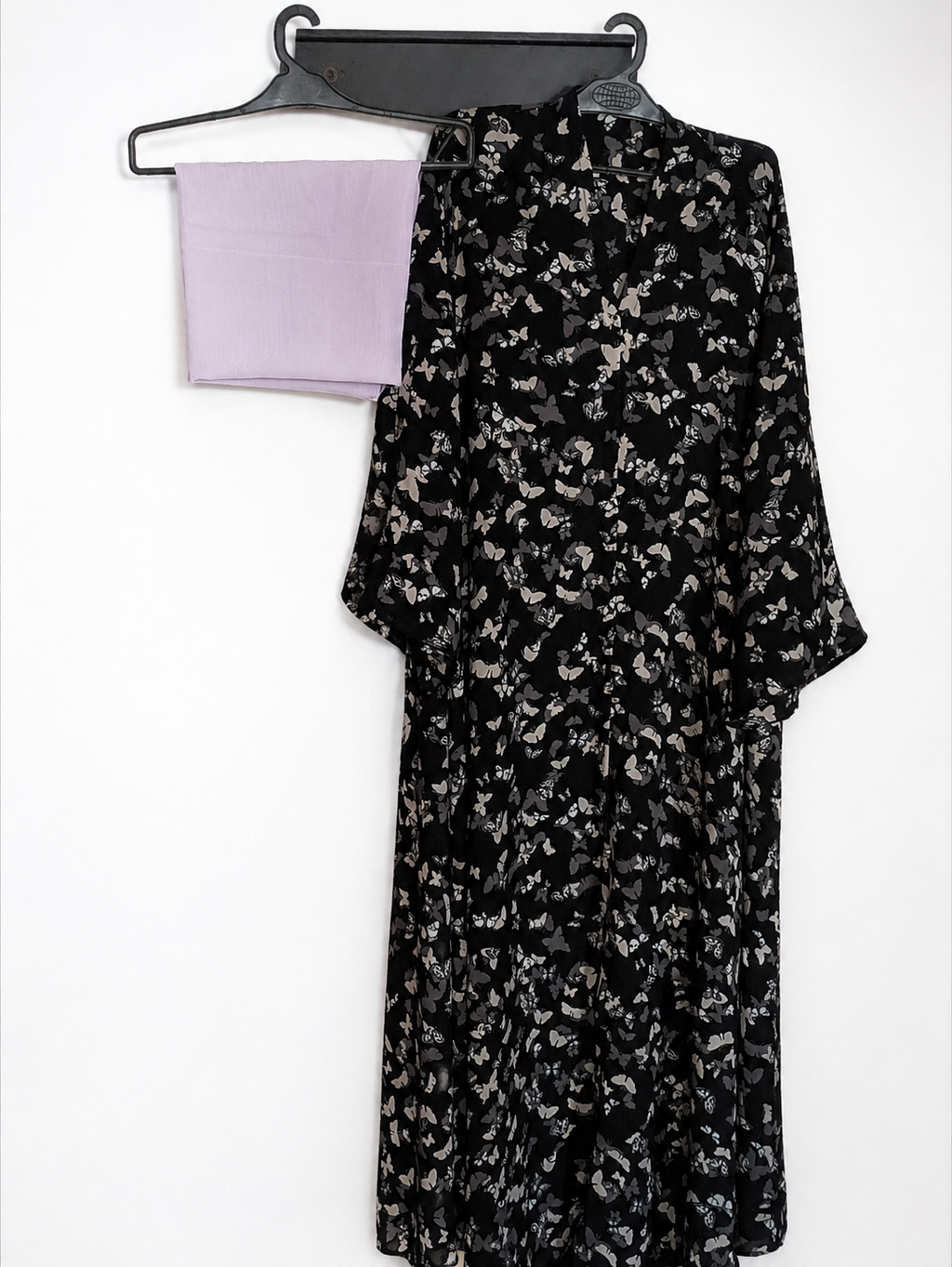 Printed abaya with rubber sleeves and crinkle chiffon scarf