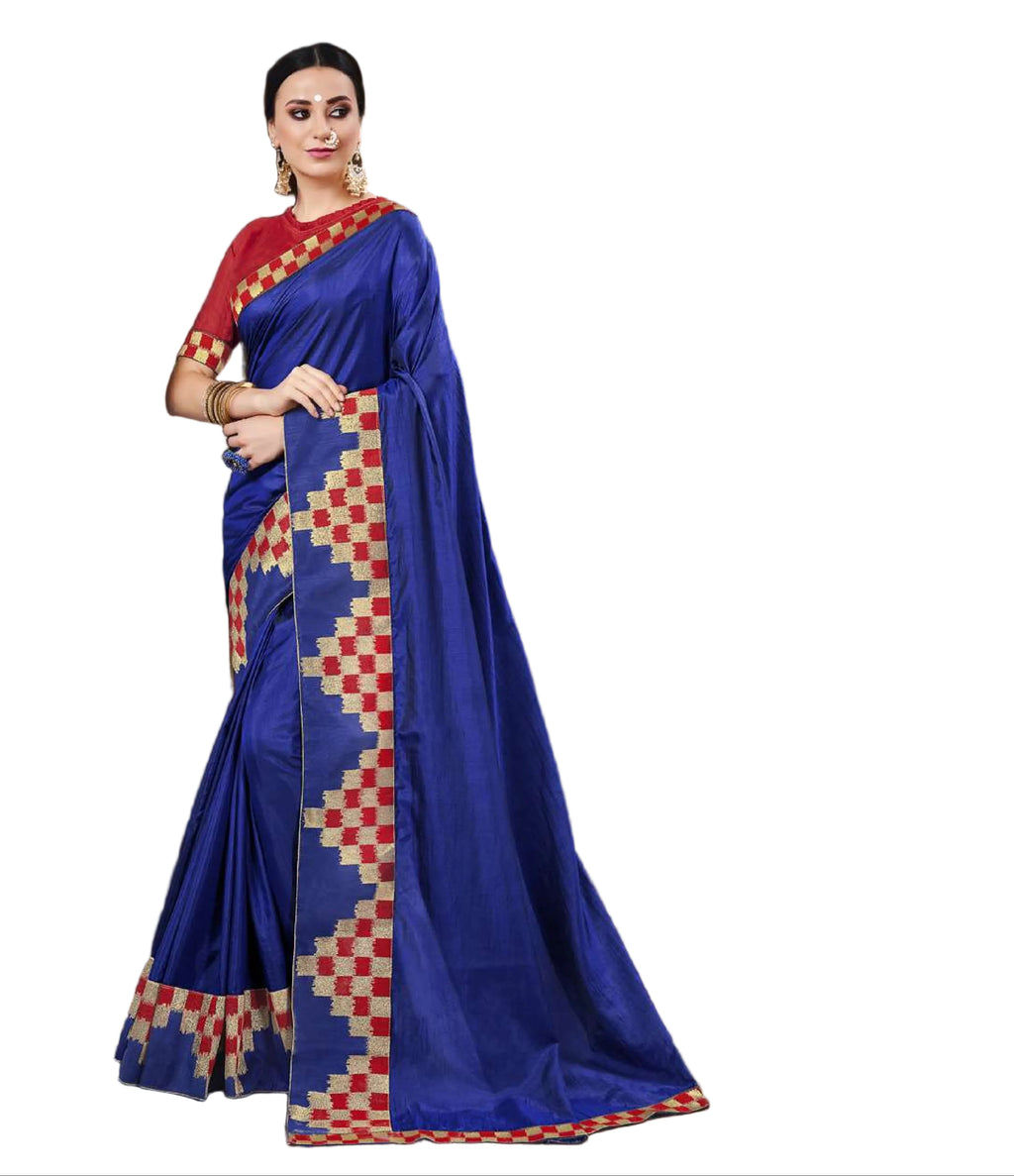This 7.5-yard saree comes complete with a plain blouse,
